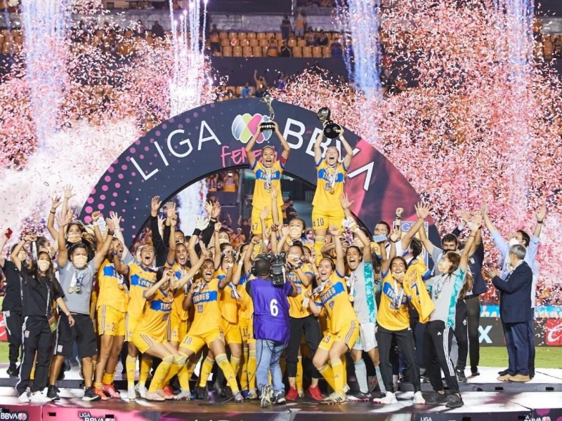 TIGRES FEMENIL BICAMPEONAS