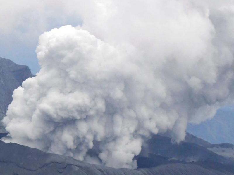 MONTE ASO EN JAPÓN HACE&nbsp;ERUPCIÓN
