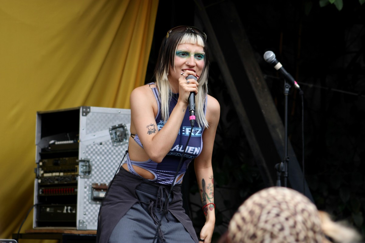 ASÍ SE VIVIÓ LA PRESENTACIÓN DE SOFFICA Y DEN EN LA MARKETA&nbsp;BAZAR
